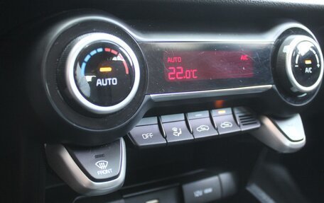 KIA Rio IV, 2022 год, 1 760 000 рублей, 25 фотография