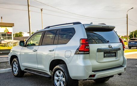Toyota Land Cruiser Prado 150 рестайлинг 2, 2019 год, 4 498 000 рублей, 5 фотография