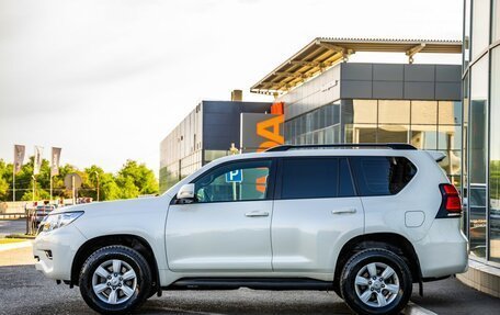 Toyota Land Cruiser Prado 150 рестайлинг 2, 2019 год, 4 498 000 рублей, 4 фотография