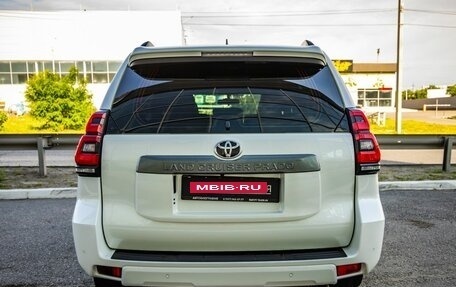 Toyota Land Cruiser Prado 150 рестайлинг 2, 2019 год, 4 498 000 рублей, 6 фотография