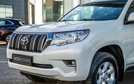 Toyota Land Cruiser Prado 150 рестайлинг 2, 2019 год, 4 498 000 рублей, 10 фотография
