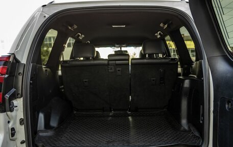 Toyota Land Cruiser Prado 150 рестайлинг 2, 2019 год, 4 498 000 рублей, 37 фотография