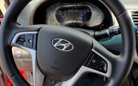 Hyundai Solaris II рестайлинг, 2013 год, 800 000 рублей, 9 фотография