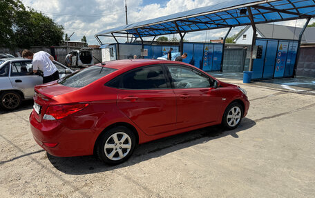 Hyundai Solaris II рестайлинг, 2013 год, 800 000 рублей, 20 фотография