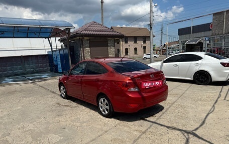 Hyundai Solaris II рестайлинг, 2013 год, 800 000 рублей, 23 фотография