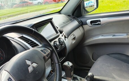 Mitsubishi Pajero Sport II рестайлинг, 2010 год, 1 100 000 рублей, 7 фотография