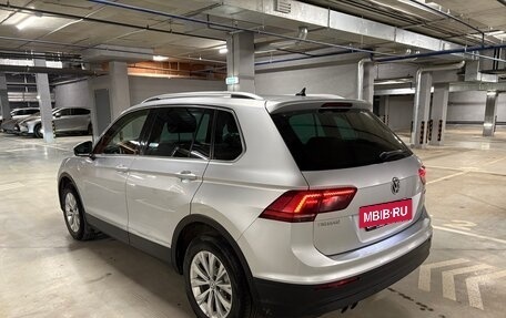 Volkswagen Tiguan II, 2018 год, 2 999 999 рублей, 4 фотография