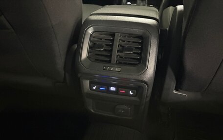 Volkswagen Tiguan II, 2018 год, 2 999 999 рублей, 22 фотография