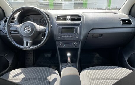 Volkswagen Polo VI (EU Market), 2012 год, 800 000 рублей, 9 фотография