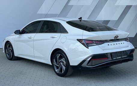 Hyundai Elantra, 2024 год, 2 770 000 рублей, 9 фотография