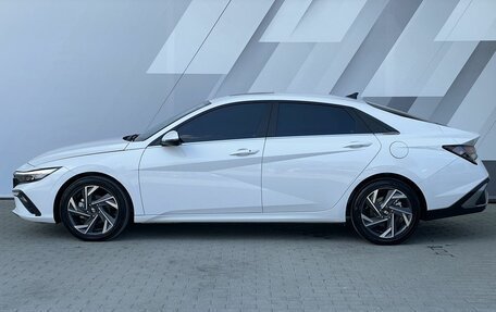 Hyundai Elantra, 2024 год, 2 770 000 рублей, 10 фотография