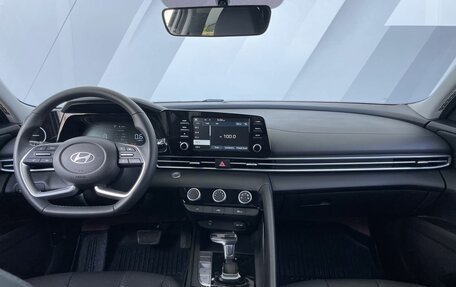 Hyundai Elantra, 2024 год, 2 770 000 рублей, 15 фотография