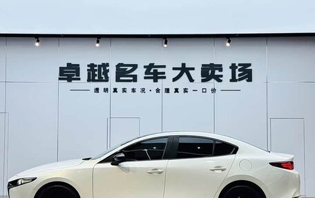Mazda 3, 2022 год, 1 450 000 рублей, 4 фотография