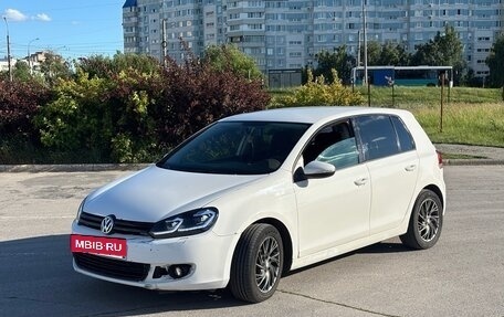 Volkswagen Golf VI, 2011 год, 800 000 рублей, 1 фотография