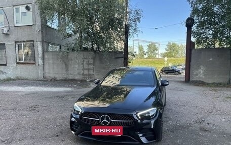 Mercedes-Benz E-Класс, 2022 год, 3 600 000 рублей, 1 фотография