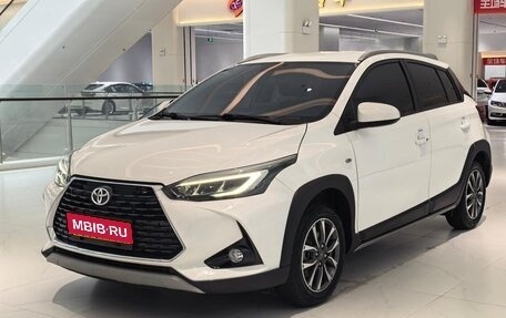 Toyota Yaris XP150 рестайлинг, 2023 год, 1 100 000 рублей, 1 фотография