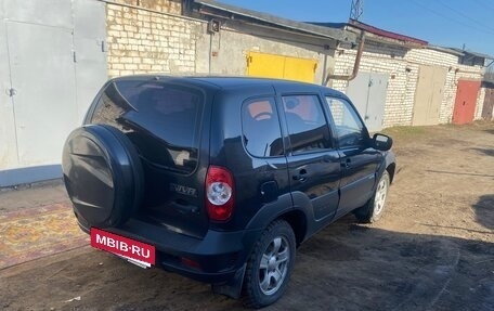 Chevrolet Niva I рестайлинг, 2011 год, 580 000 рублей, 2 фотография