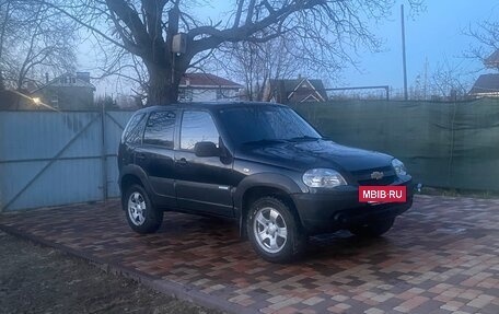 Chevrolet Niva I рестайлинг, 2011 год, 580 000 рублей, 3 фотография