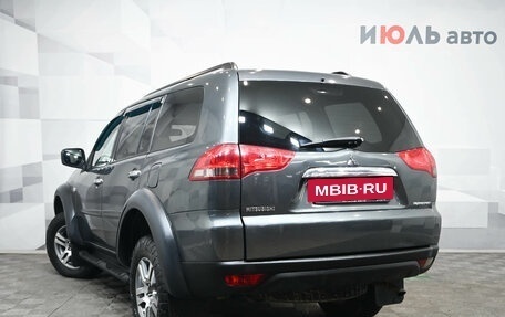 Mitsubishi Pajero Sport II рестайлинг, 2014 год, 2 050 000 рублей, 5 фотография