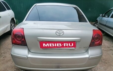 Toyota Avensis III рестайлинг, 2005 год, 650 000 рублей, 2 фотография