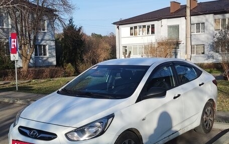 Hyundai Solaris II рестайлинг, 2013 год, 399 000 рублей, 2 фотография