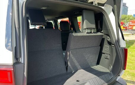 Toyota Land Cruiser Prado, 2025 год, 10 650 000 рублей, 15 фотография