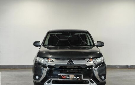 Mitsubishi Outlander III рестайлинг 3, 2021 год, 2 490 000 рублей, 3 фотография