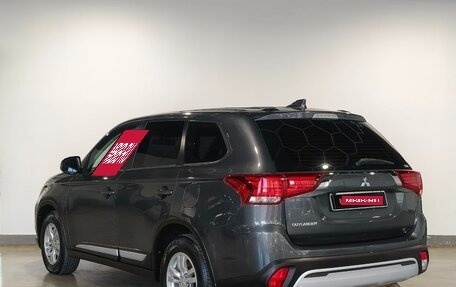 Mitsubishi Outlander III рестайлинг 3, 2021 год, 2 490 000 рублей, 7 фотография