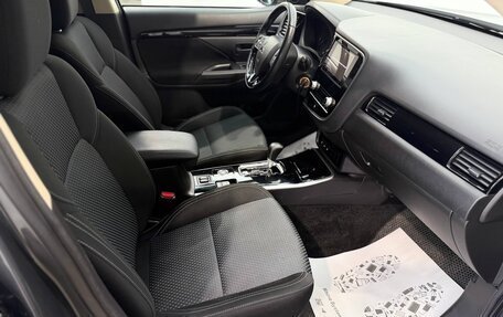 Mitsubishi Outlander III рестайлинг 3, 2021 год, 2 490 000 рублей, 27 фотография