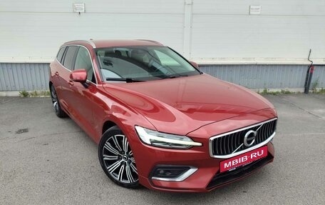 Volvo V60 II, 2019 год, 2 249 000 рублей, 3 фотография
