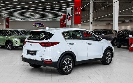 KIA Sportage IV рестайлинг, 2019 год, 1 799 000 рублей, 3 фотография