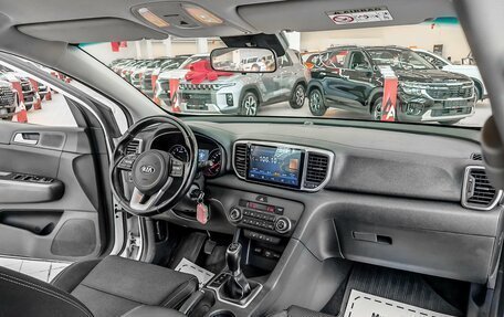 KIA Sportage IV рестайлинг, 2019 год, 1 799 000 рублей, 9 фотография