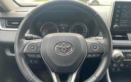 Toyota RAV4, 2021 год, 3 700 000 рублей, 12 фотография