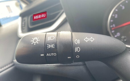 Toyota RAV4, 2021 год, 3 700 000 рублей, 15 фотография