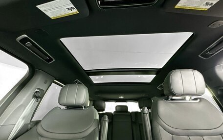 Land Rover Range Rover IV рестайлинг, 2025 год, 15 000 000 рублей, 13 фотография