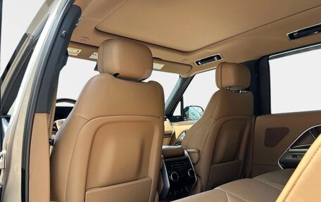 Land Rover Range Rover IV рестайлинг, 2024 год, 14 000 000 рублей, 18 фотография