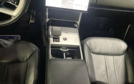 Land Rover Range Rover IV рестайлинг, 2025 год, 15 000 000 рублей, 14 фотография