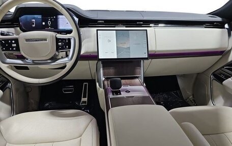 Land Rover Range Rover IV рестайлинг, 2024 год, 14 000 000 рублей, 11 фотография