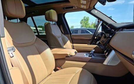Land Rover Range Rover IV рестайлинг, 2024 год, 14 000 000 рублей, 18 фотография