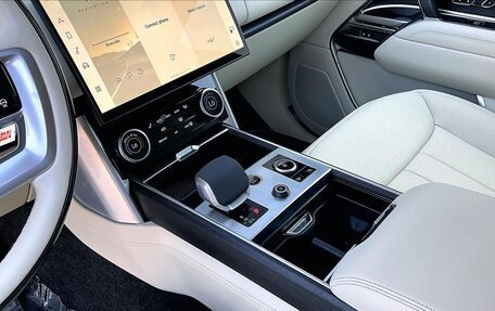 Land Rover Range Rover IV рестайлинг, 2025 год, 15 000 000 рублей, 13 фотография