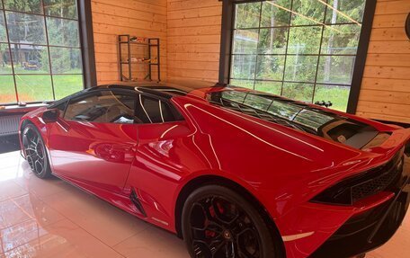 Lamborghini Huracán, 2020 год, 25 000 000 рублей, 2 фотография