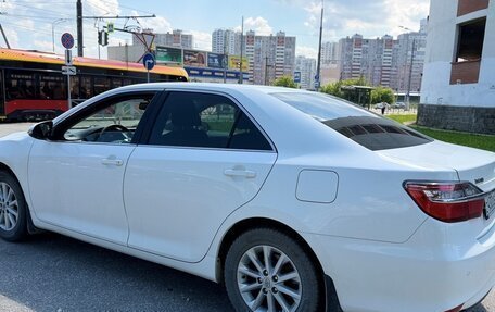 Toyota Camry, 2016 год, 2 100 000 рублей, 13 фотография