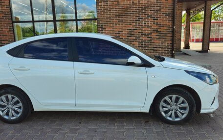 Hyundai Solaris II рестайлинг, 2020 год, 1 550 000 рублей, 6 фотография