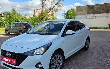 Hyundai Solaris II рестайлинг, 2020 год, 1 550 000 рублей, 3 фотография
