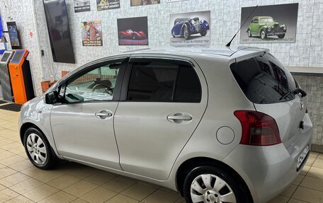 Toyota Yaris III рестайлинг, 2007 год, 480 000 рублей, 5 фотография