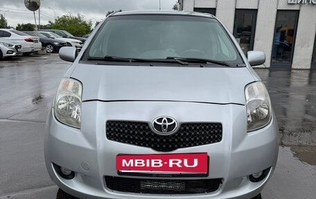 Toyota Yaris III рестайлинг, 2007 год, 480 000 рублей, 2 фотография