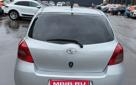 Toyota Yaris III рестайлинг, 2007 год, 480 000 рублей, 6 фотография