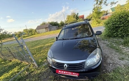 Renault Sandero I, 2013 год, 440 000 рублей, 2 фотография