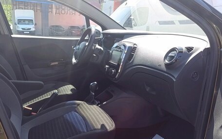Renault Kaptur I рестайлинг, 2017 год, 1 640 000 рублей, 27 фотография