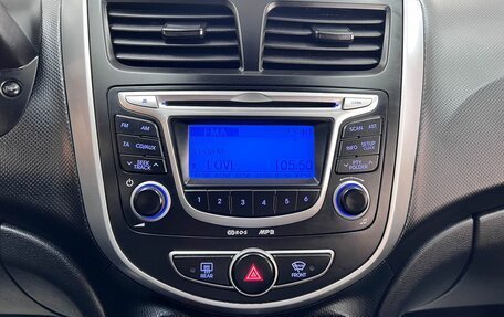 Hyundai Solaris II рестайлинг, 2013 год, 925 000 рублей, 17 фотография